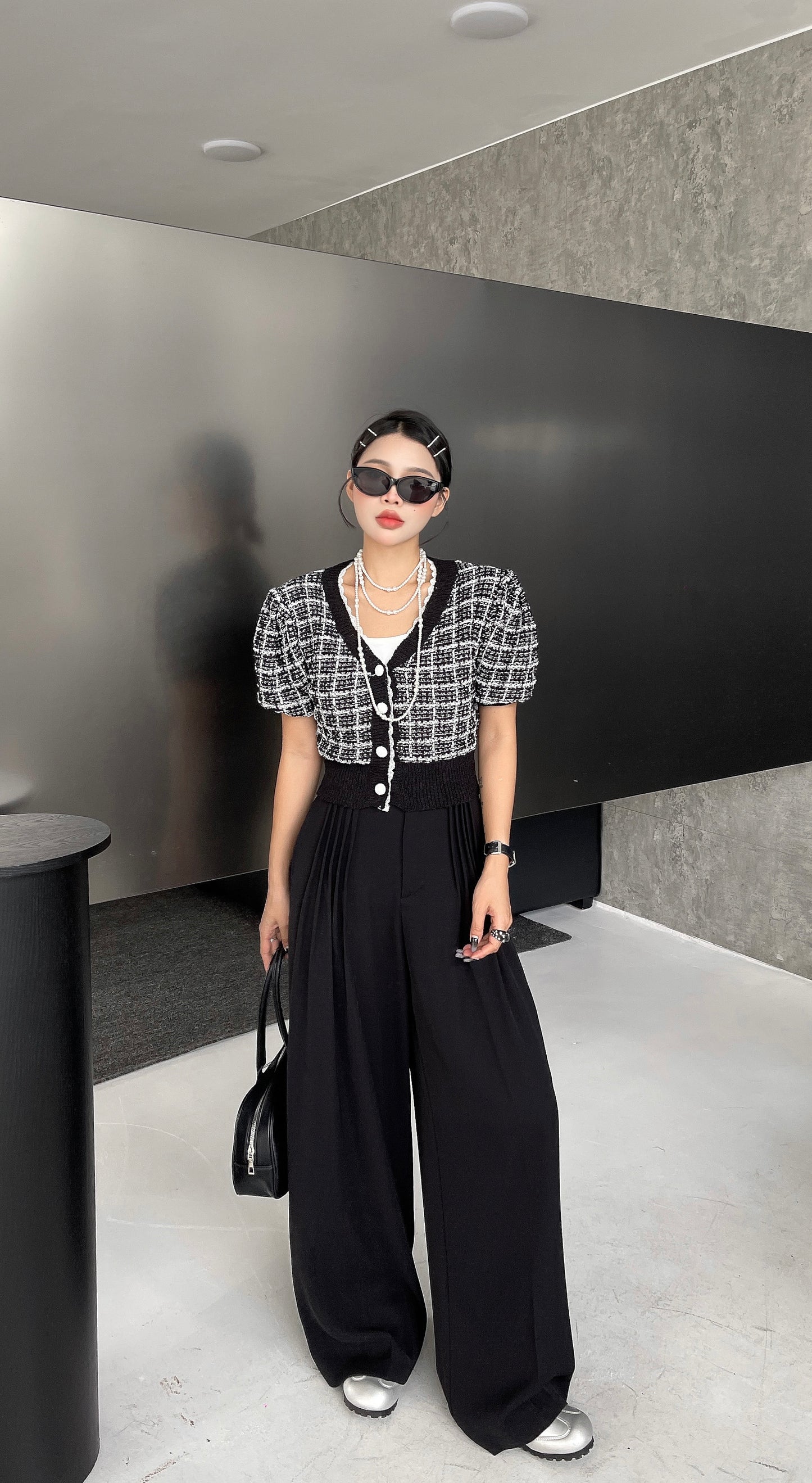 Sabel Timeless Tweed Knit Checkered Cardi Top - Black/ White