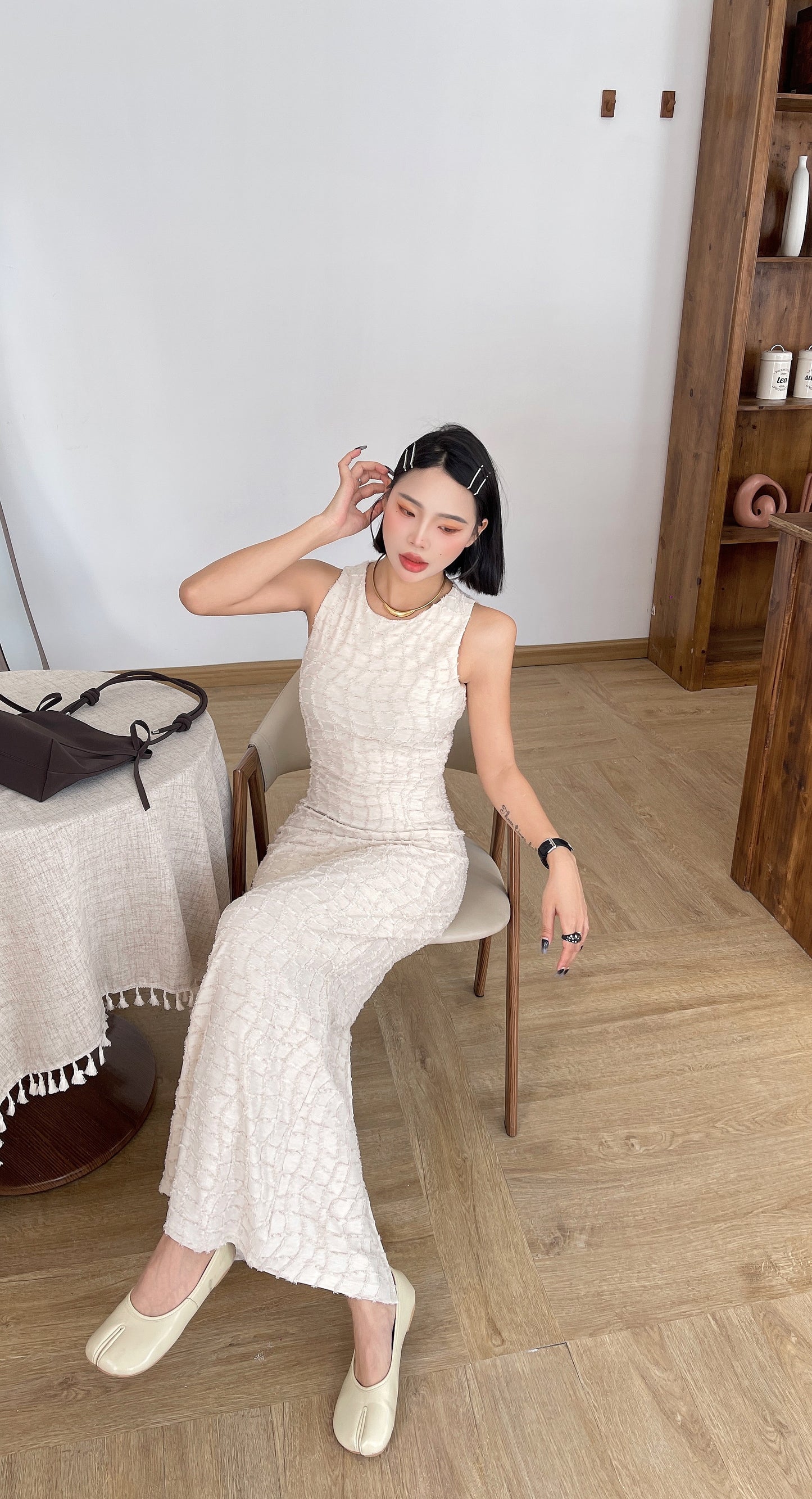 Sadler Sleeveless Textured Glitter Midi Dress - Black / Ivory