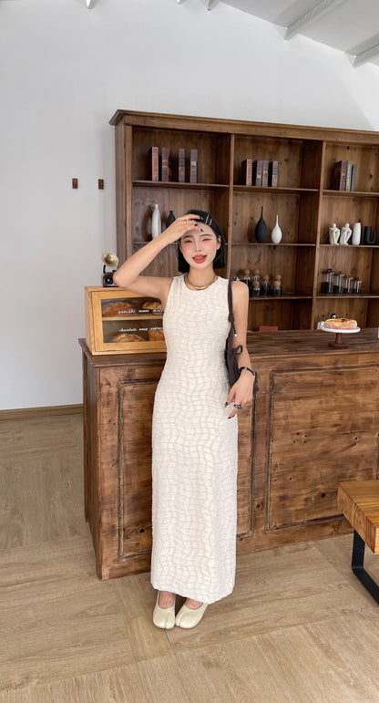 Sadler Sleeveless Textured Glitter Midi Dress - Black / Ivory